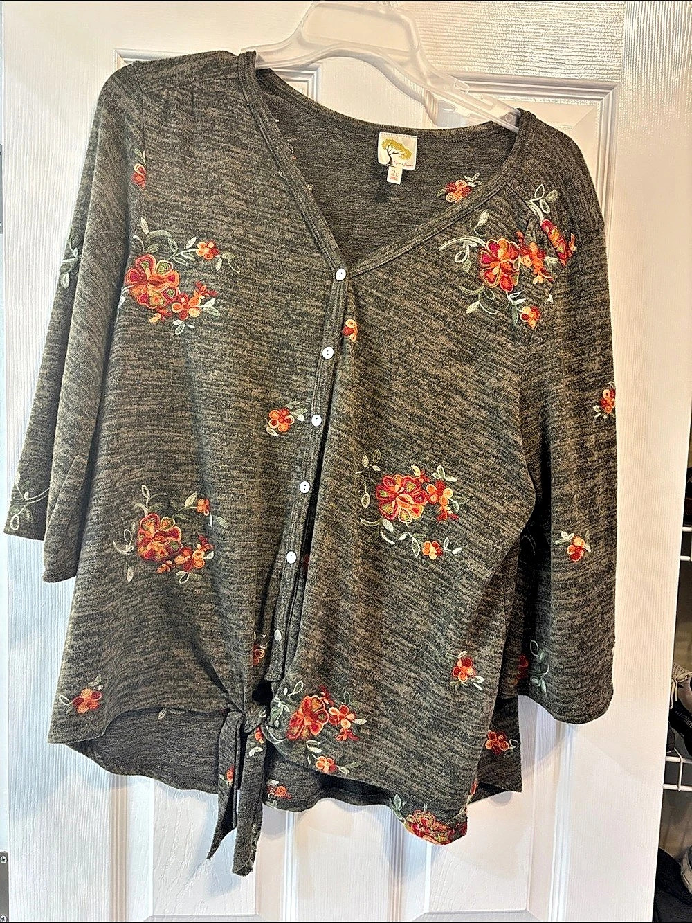 figs and flowers Floral Tie-Front Cardigan in Gray Size 2X Like New
